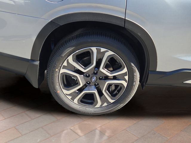 2025 Subaru Ascent Limited photo 4