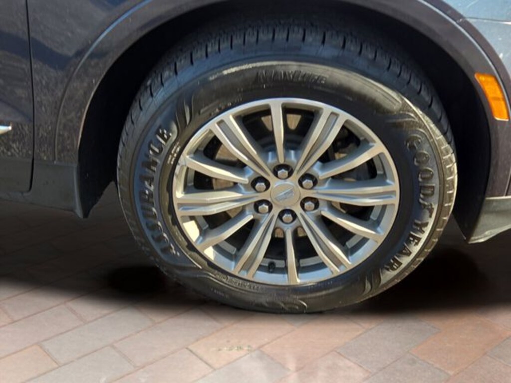 Used 2019 CADILLAC XT5 Luxury SUV