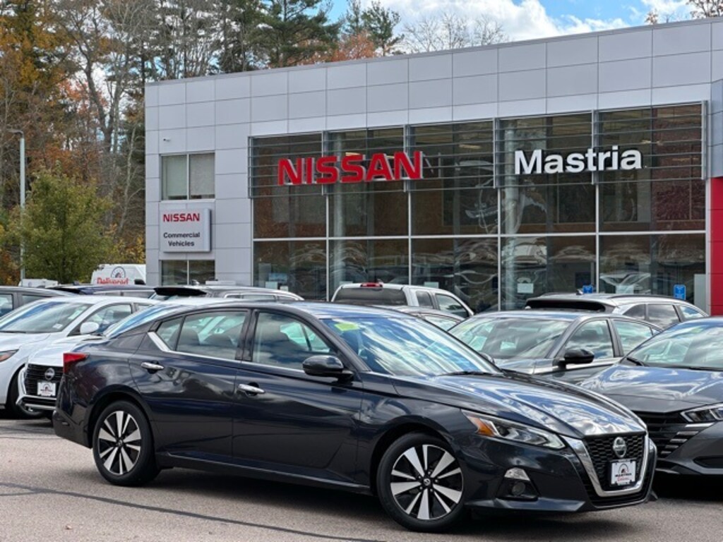 Used 2019 Nissan Altima 2.5 SV Sedan