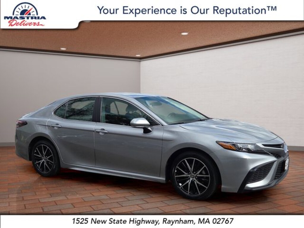 Used 2024 Toyota Camry SE Sedan