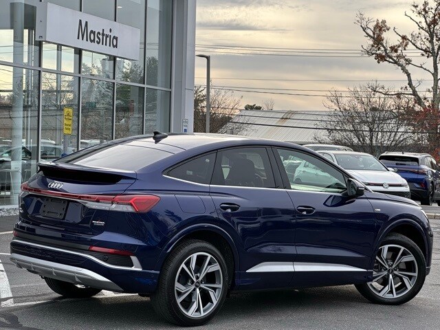 2023 Audi Q4 E-tron Sportback Premium Plus photo 2