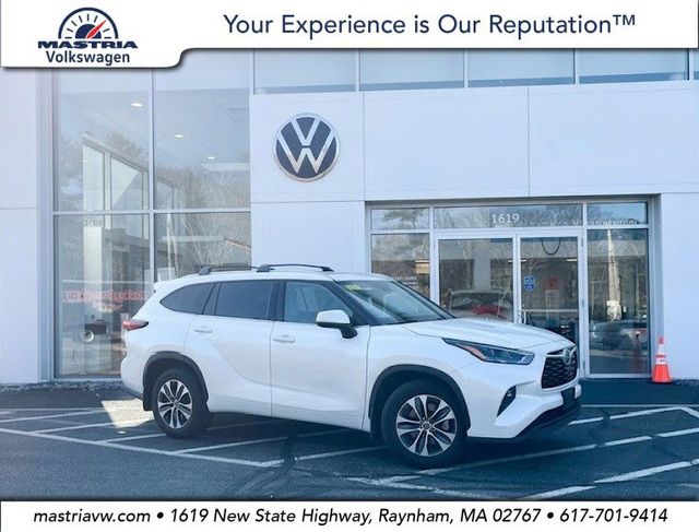 2022 Toyota Highlander XLE AWD