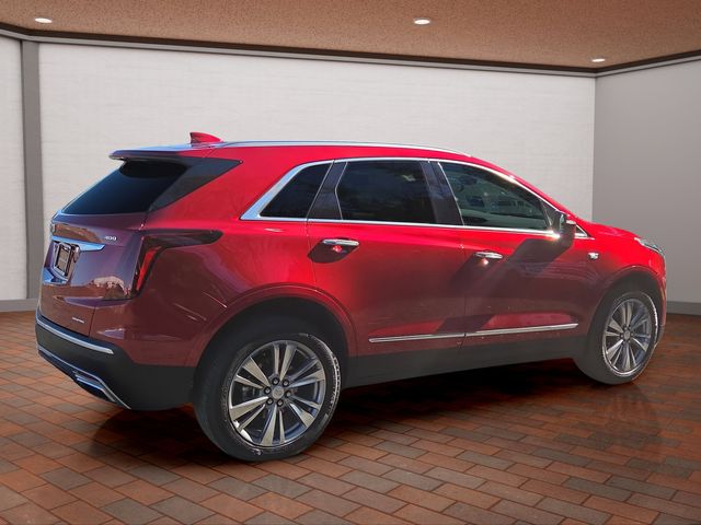 2024 Cadillac XT5 Premium Luxury photo 3