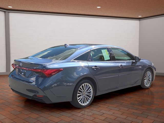 2021 Toyota Avalon Hybrid Limited photo 3