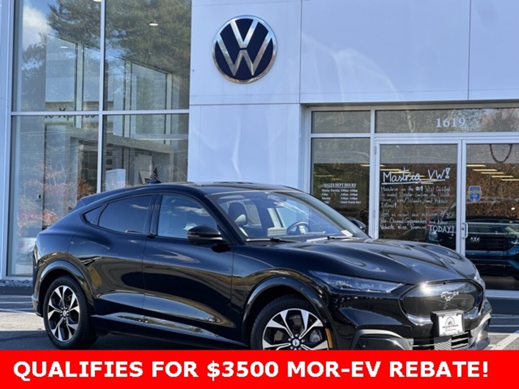 Used 2022 Ford Mustang Mach-E Premium SUV