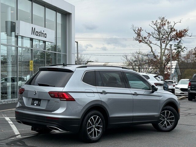 2019 Volkswagen Tiguan SE photo 3