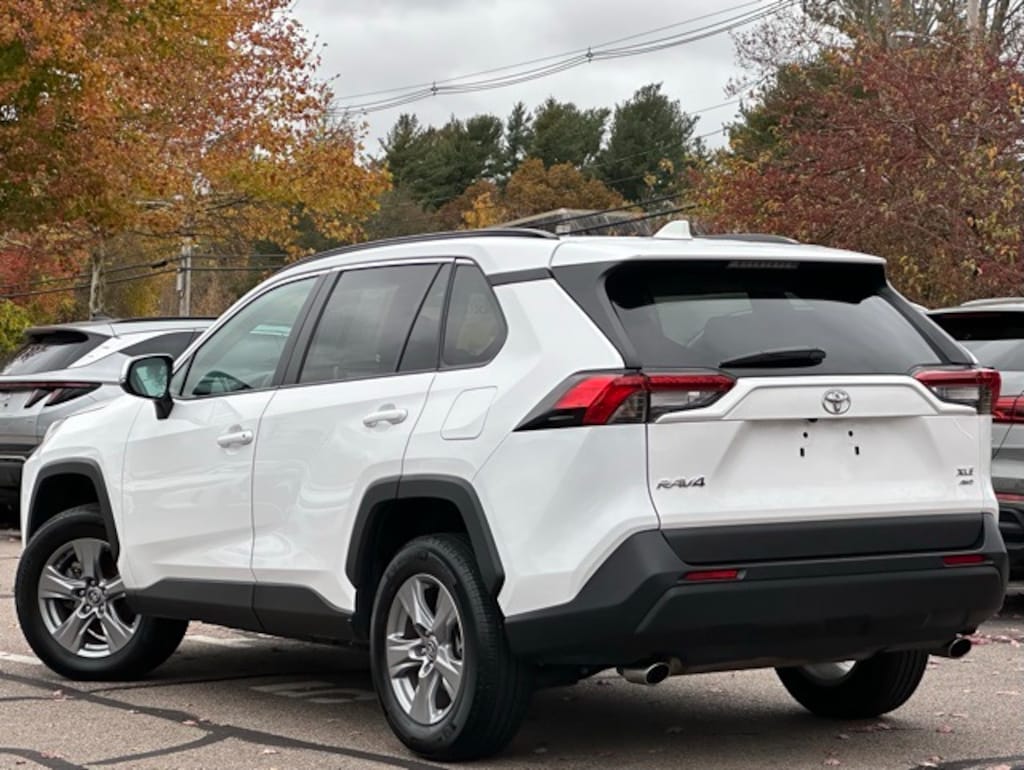 Used 2024 Toyota RAV4 XLE SUV