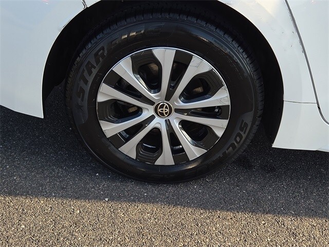 2020 Toyota Corolla Hybrid LE photo 4