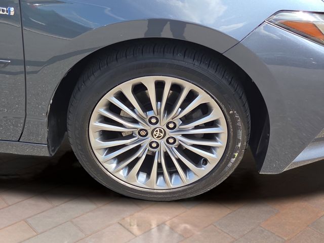 2021 Toyota Avalon Hybrid Limited photo 4