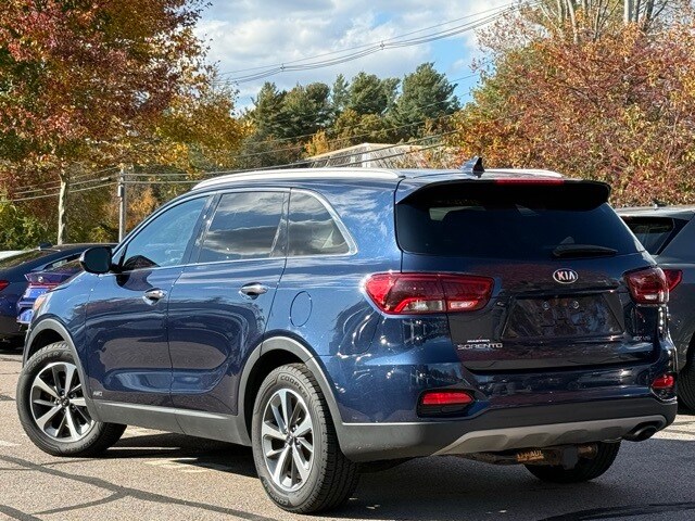2019 Kia Sorento EX photo 2