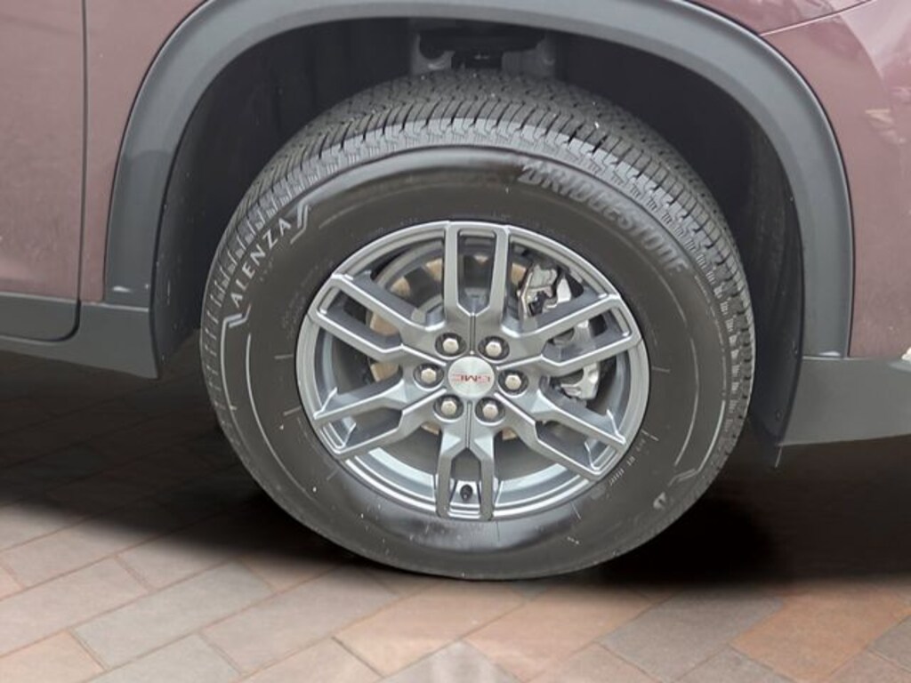 Used 2025 GMC Acadia Elevation SUV