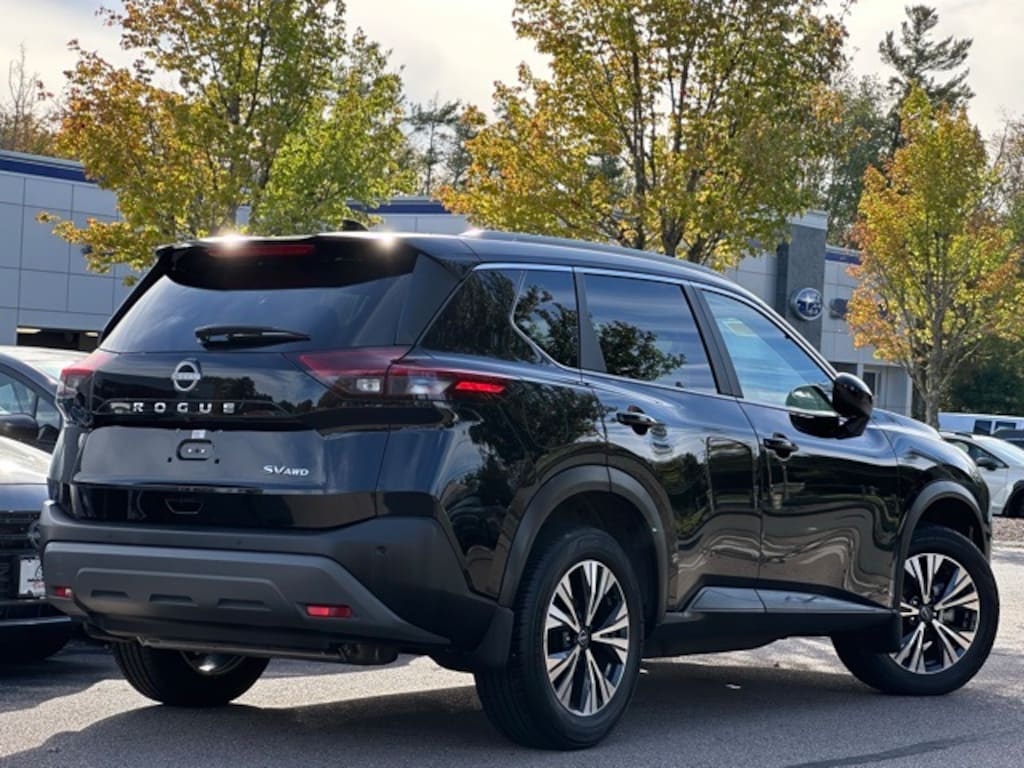 Used 2023 Nissan Rogue SV SUV