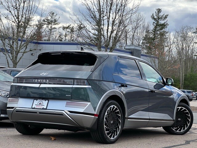 2024 Hyundai Ioniq 5 Limited photo 2