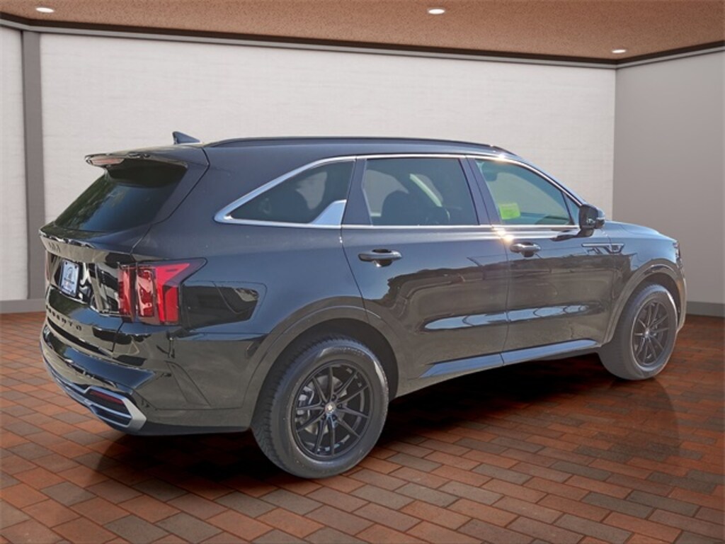 Used 2022 Kia Sorento EX SUV