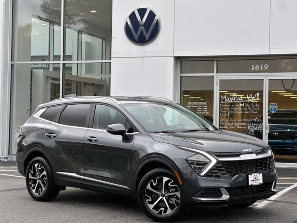 Used 2024 Kia Sportage EX SUV