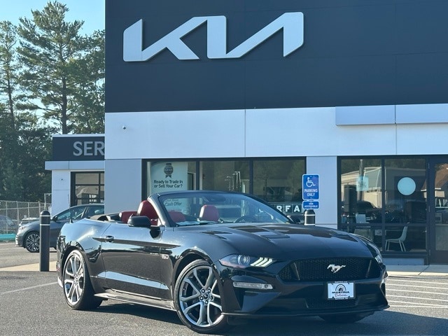 2020 Ford Mustang GT Premium Convertible photo 2