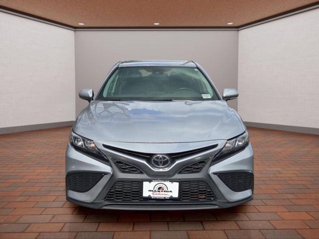 Used 2024 Toyota Camry SE Sedan