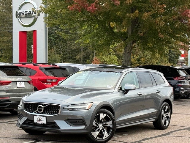 2020 Volvo V60 Cross Country T5 photo 3