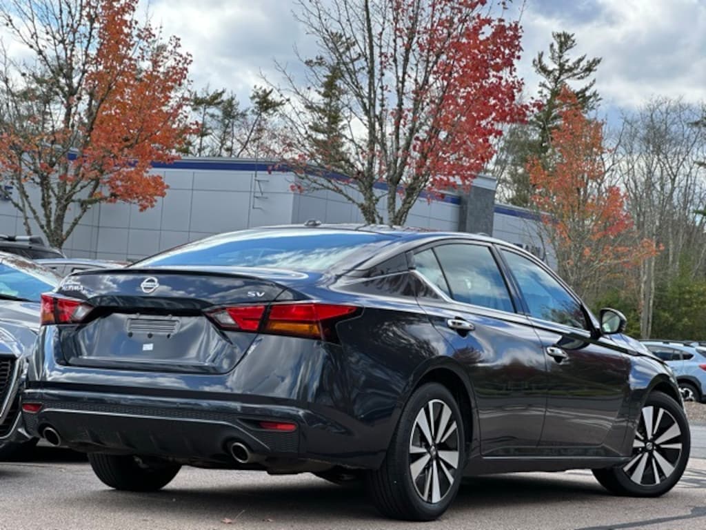 Used 2019 Nissan Altima 2.5 SV Sedan