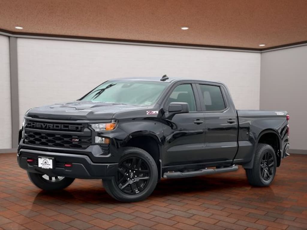 Used 2023 Chevrolet Silverado 1500 Custom Trail Boss Truck Crew Cab