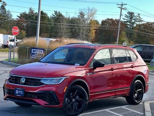 2024 Volkswagen Tiguan SE R-Line Black photo 2