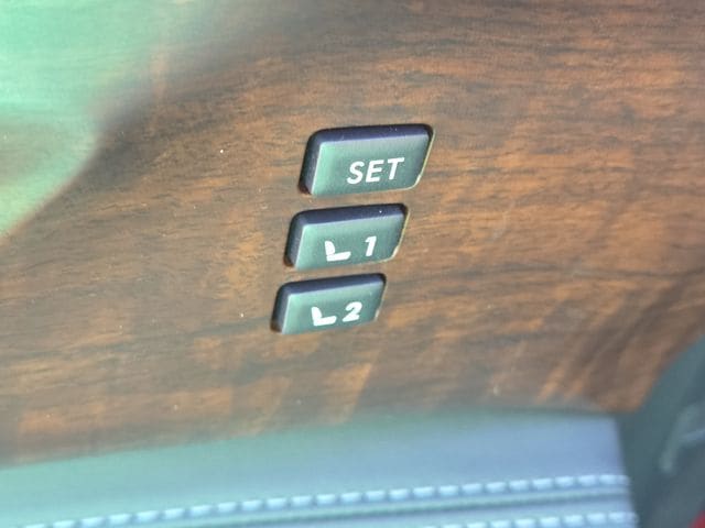 2025 Subaru Ascent Touring - Photo 13