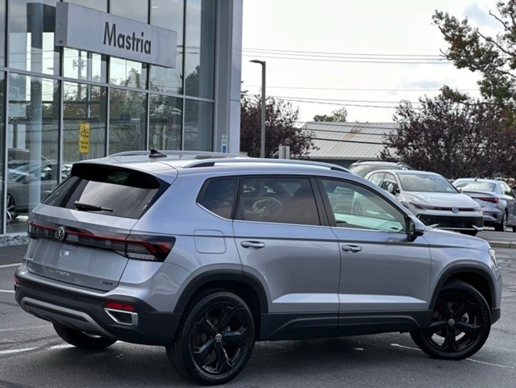 Certified 2025 Volkswagen Taos 1.5T SEL SUV