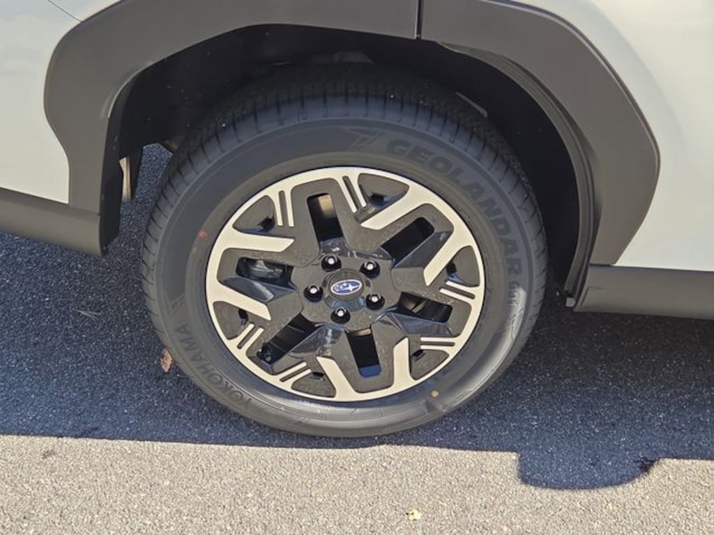 New 2025 Subaru Forester Base SUV