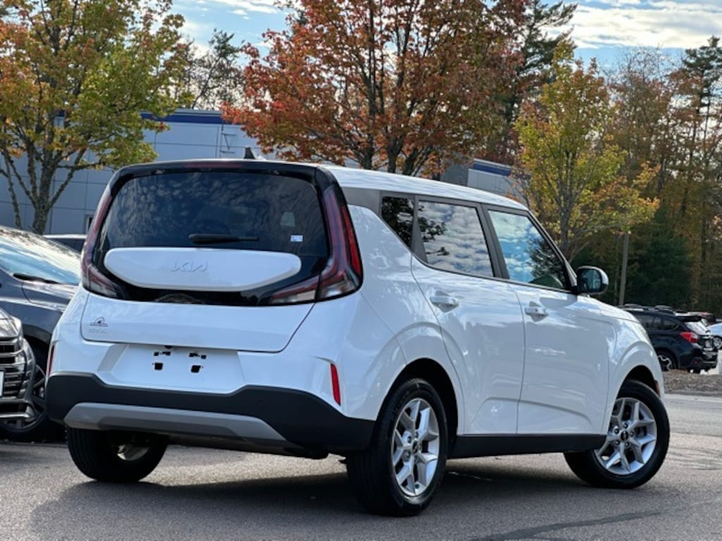 Used 2023 Kia Soul S Hatchback