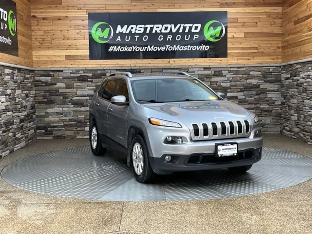 Used 2017 Jeep Cherokee Latitude SUV