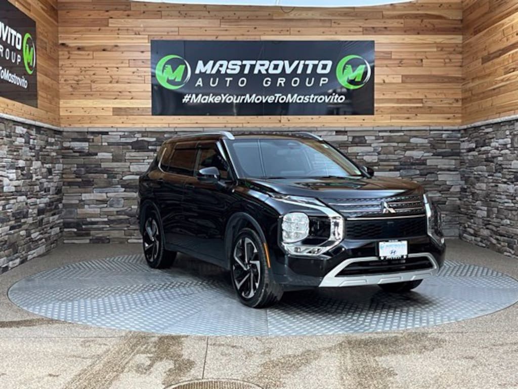 Used 2022 Mitsubishi Outlander SEL CUV