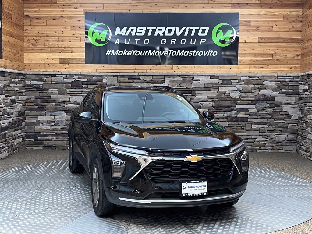 Used 2024 Chevrolet Trax LT SUV