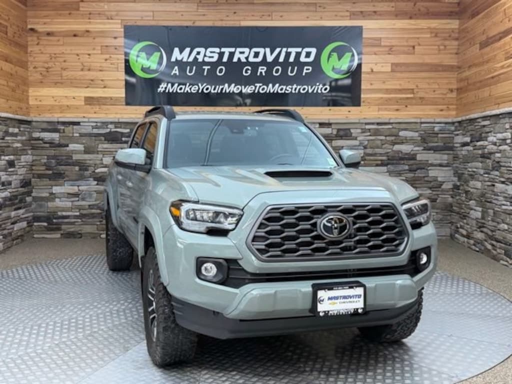 Used 2023 Toyota Tacoma 4WD SR Truck Double Cab