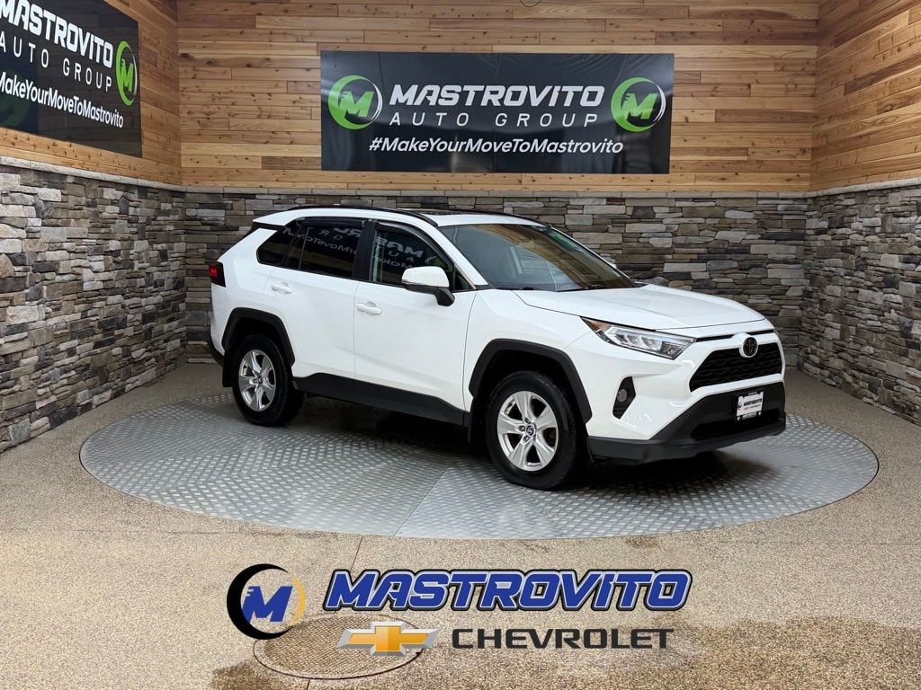 2020 Toyota RAV4 XLE