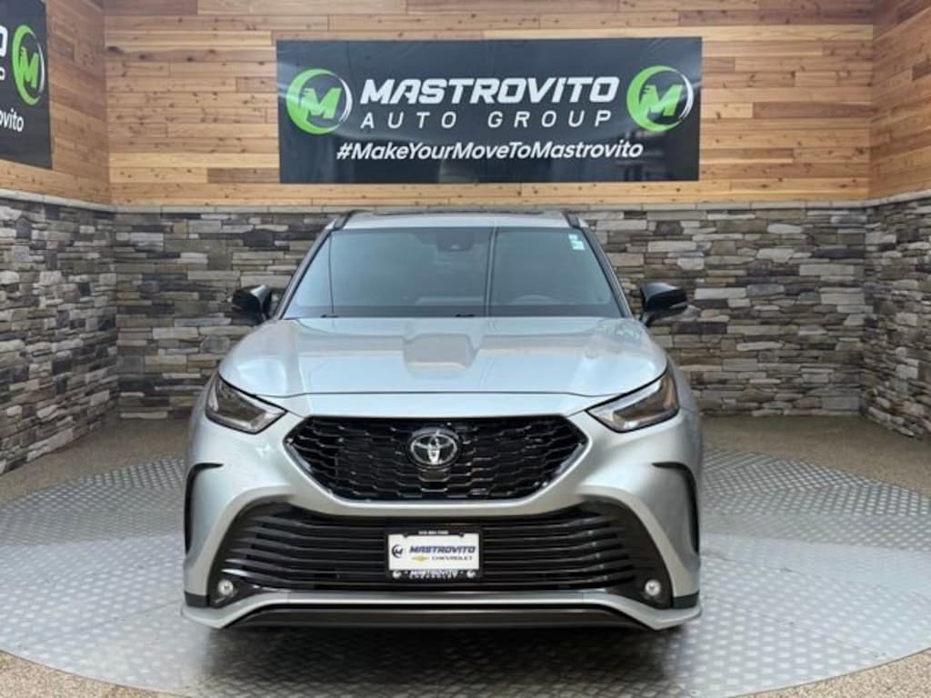 Used 2022 Toyota Highlander XSE SUV
