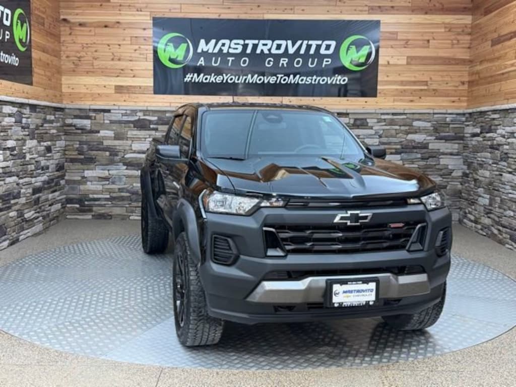 Used 2024 Chevrolet Colorado Trail Boss Truck Crew Cab