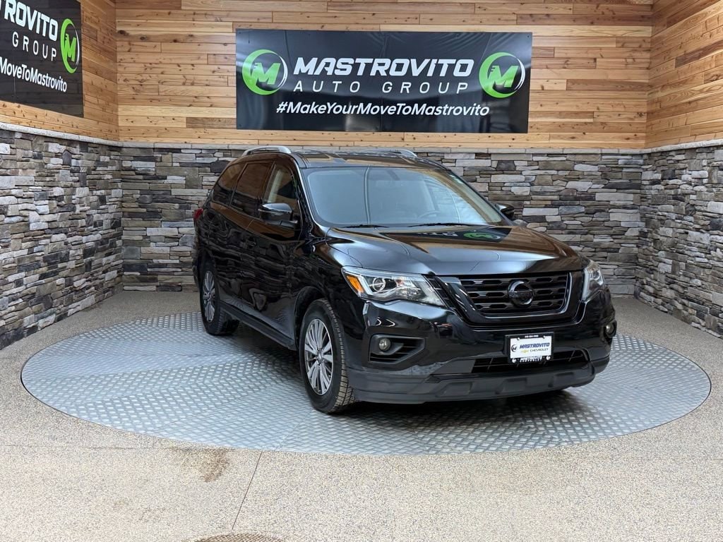 Used 2018 Nissan Pathfinder SL SUV