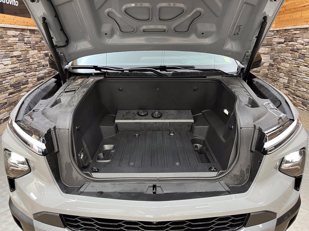 2026 Chevrolet Silverado EV LT - Photo 40