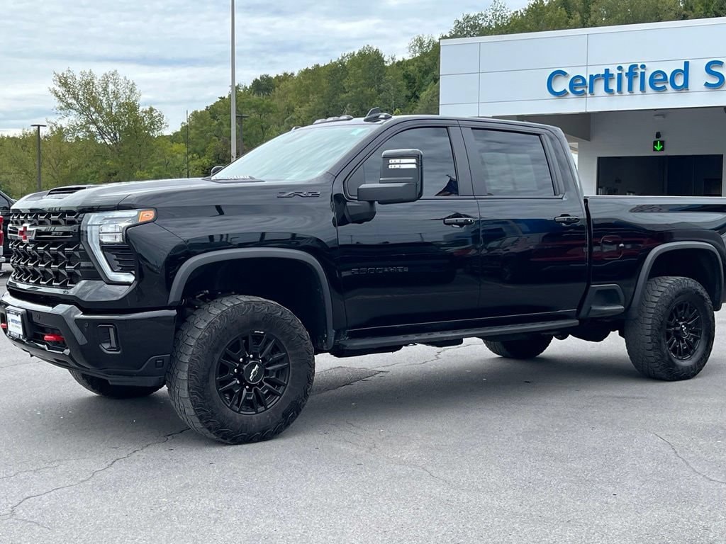 Used 2025 Chevrolet Silverado 2500 HD ZR2 Truck Crew Cab