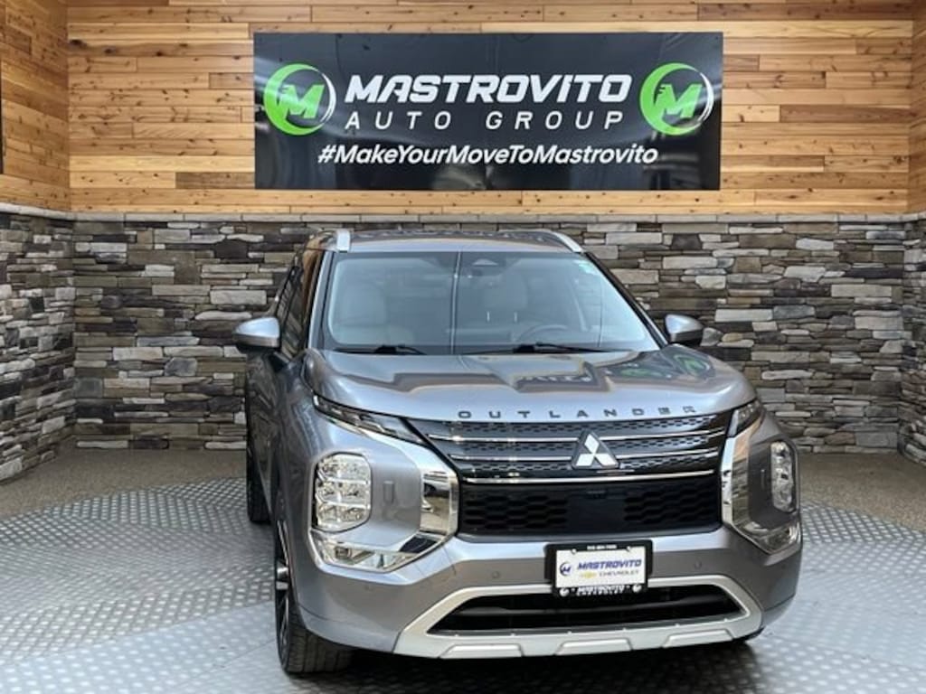 Used 2022 Mitsubishi Outlander SEL CUV
