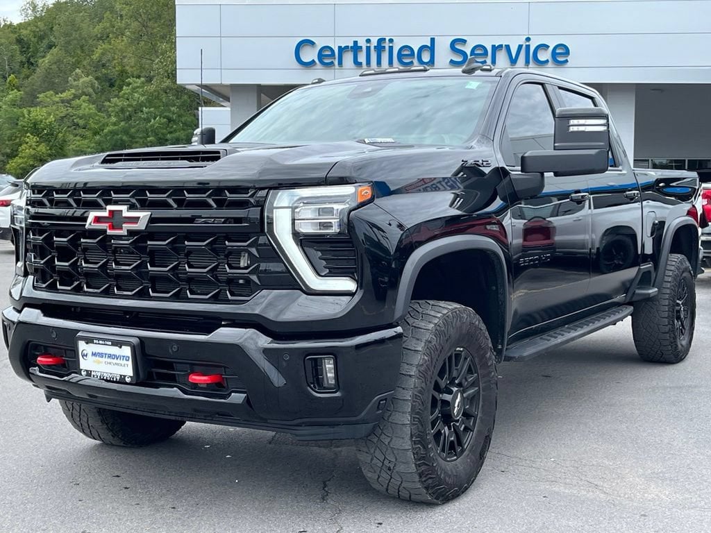 Used 2025 Chevrolet Silverado 2500 HD ZR2 Truck Crew Cab