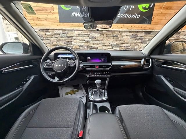 Photo 16