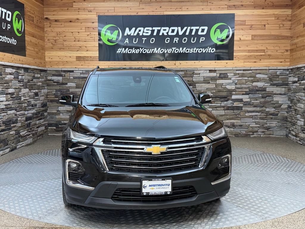 Used 2023 Chevrolet Traverse LT Leather SUV
