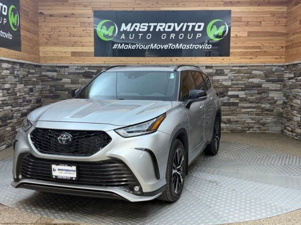 Used 2022 Toyota Highlander XSE SUV