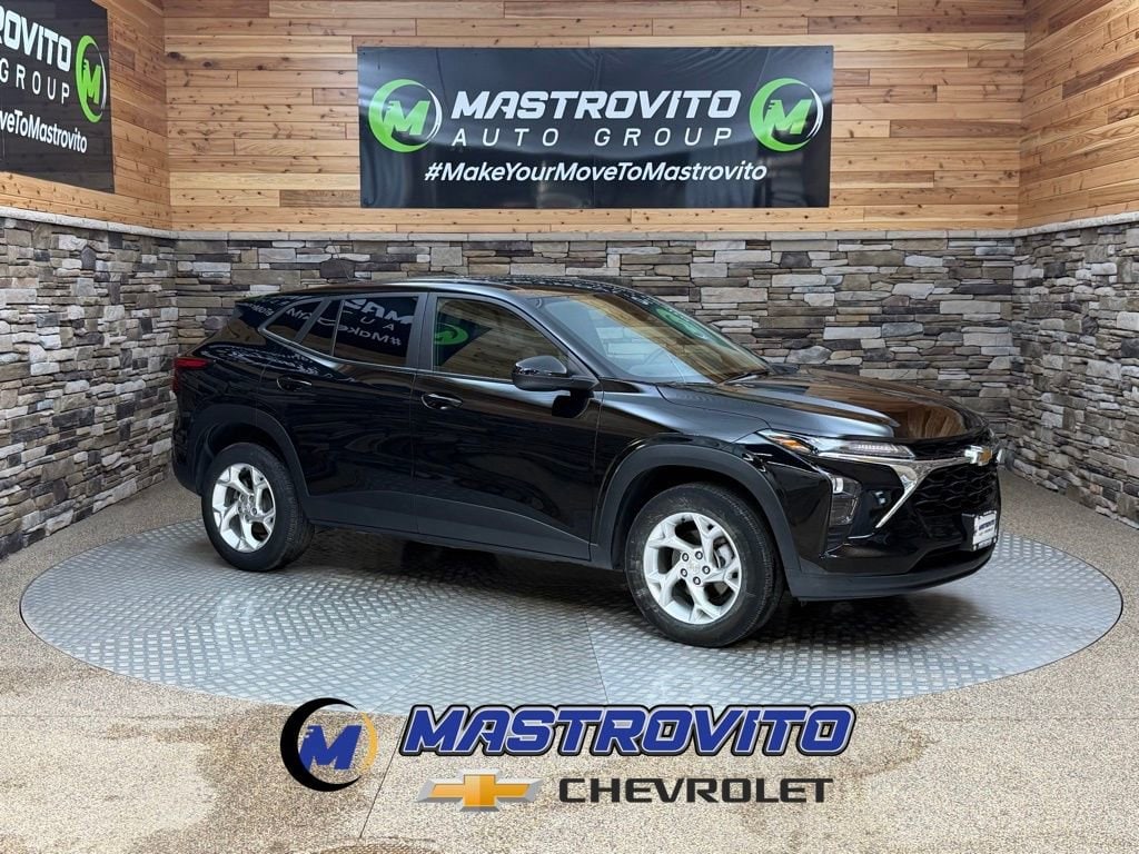 2024 Chevrolet Trax LS's photo