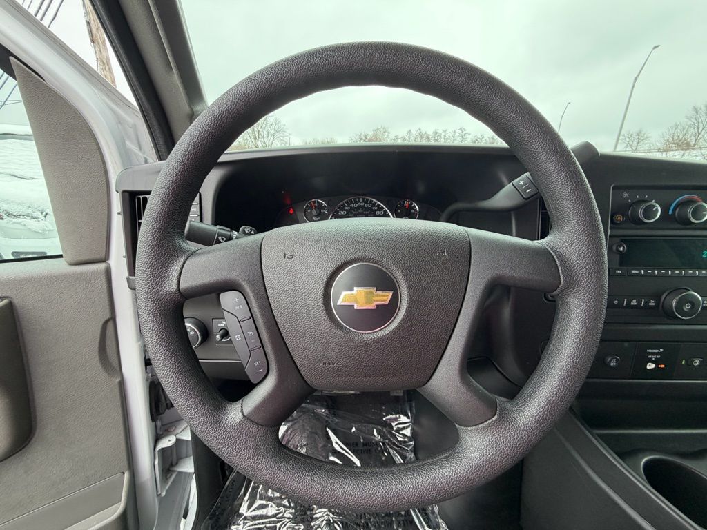 2025 Chevrolet Express Passenger LT - Photo 16