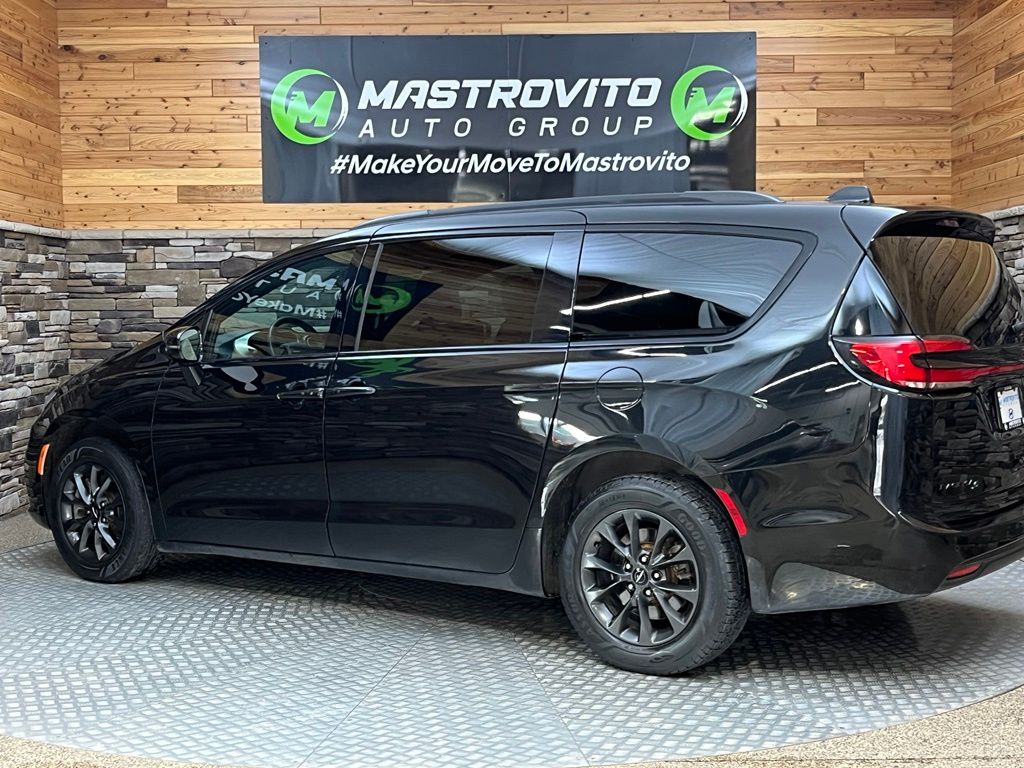 2022 Chrysler Pacifica Touring L - Photo 11