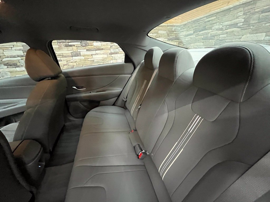 2025 Hyundai Elantra Blue - Photo 37