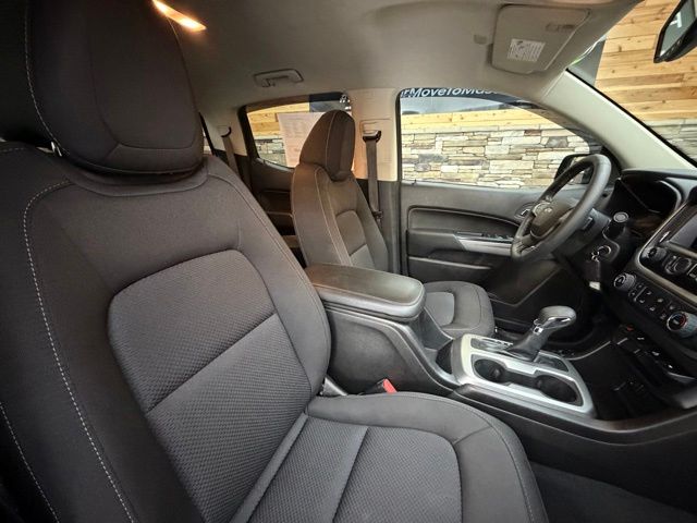 2022 Chevrolet Colorado LT - Photo 16