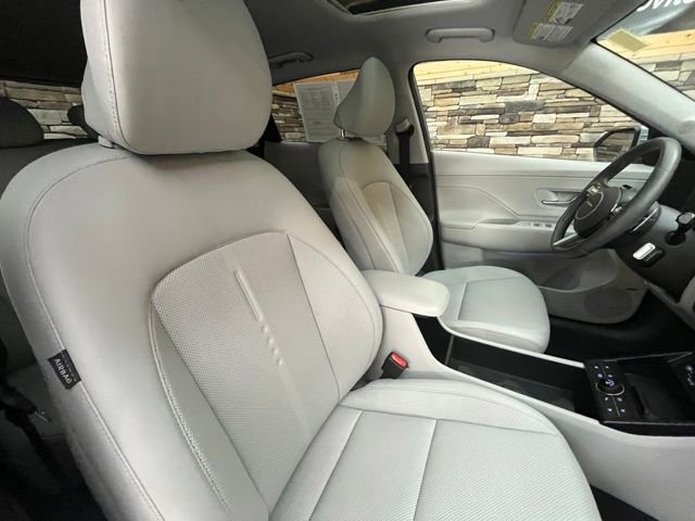 2024 Hyundai Kona Limited - Photo 17